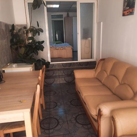 Garsoniera Del Dodo Apartment Alba Iulia Ngoại thất bức ảnh